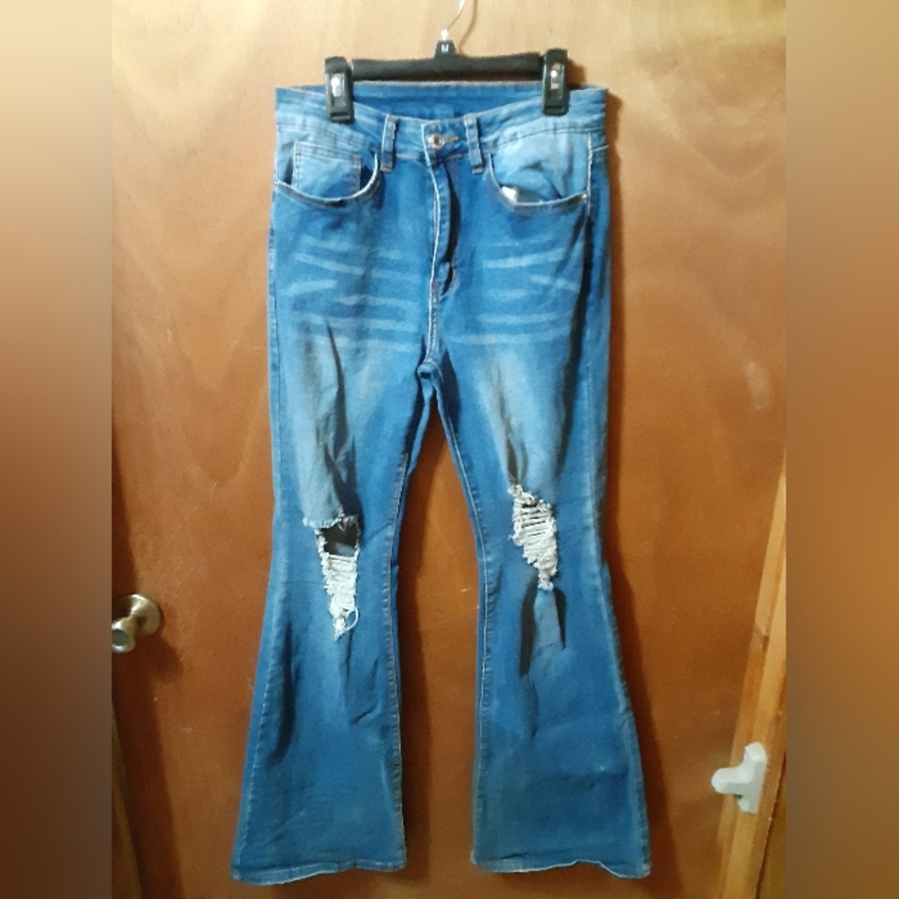 SHEIN Women's Bootcut Jeans with Ripped Details